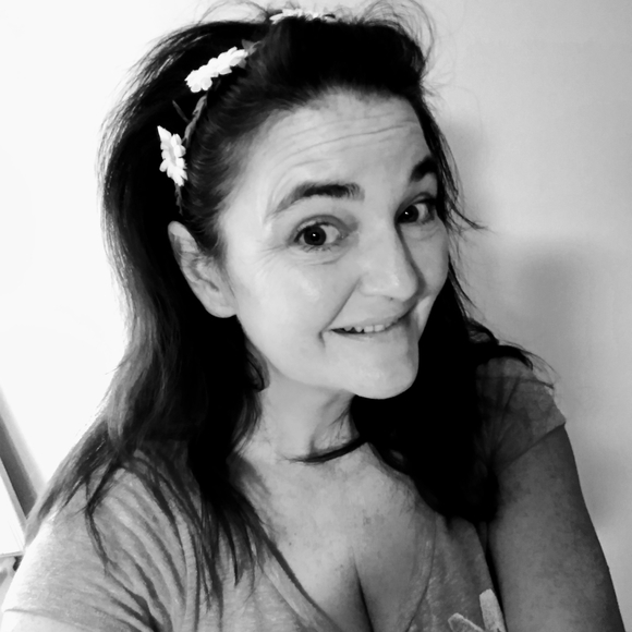 Meet your Posher, Chelsea - Picture 2 of 7